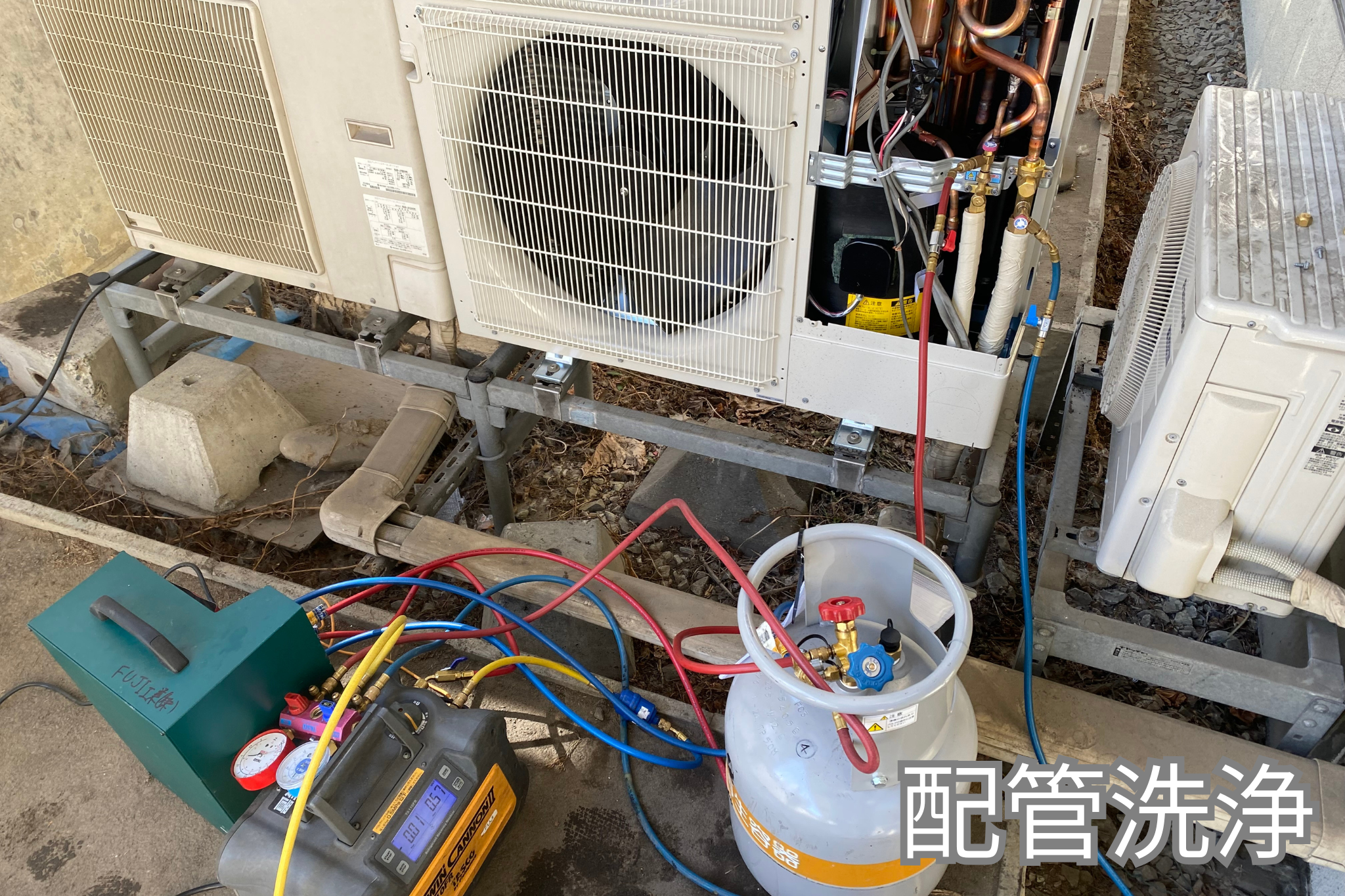 機器搬入作業 (4)